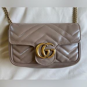 Gucci Matelasse Leather GG Marmont Super Mini Bag - Beige